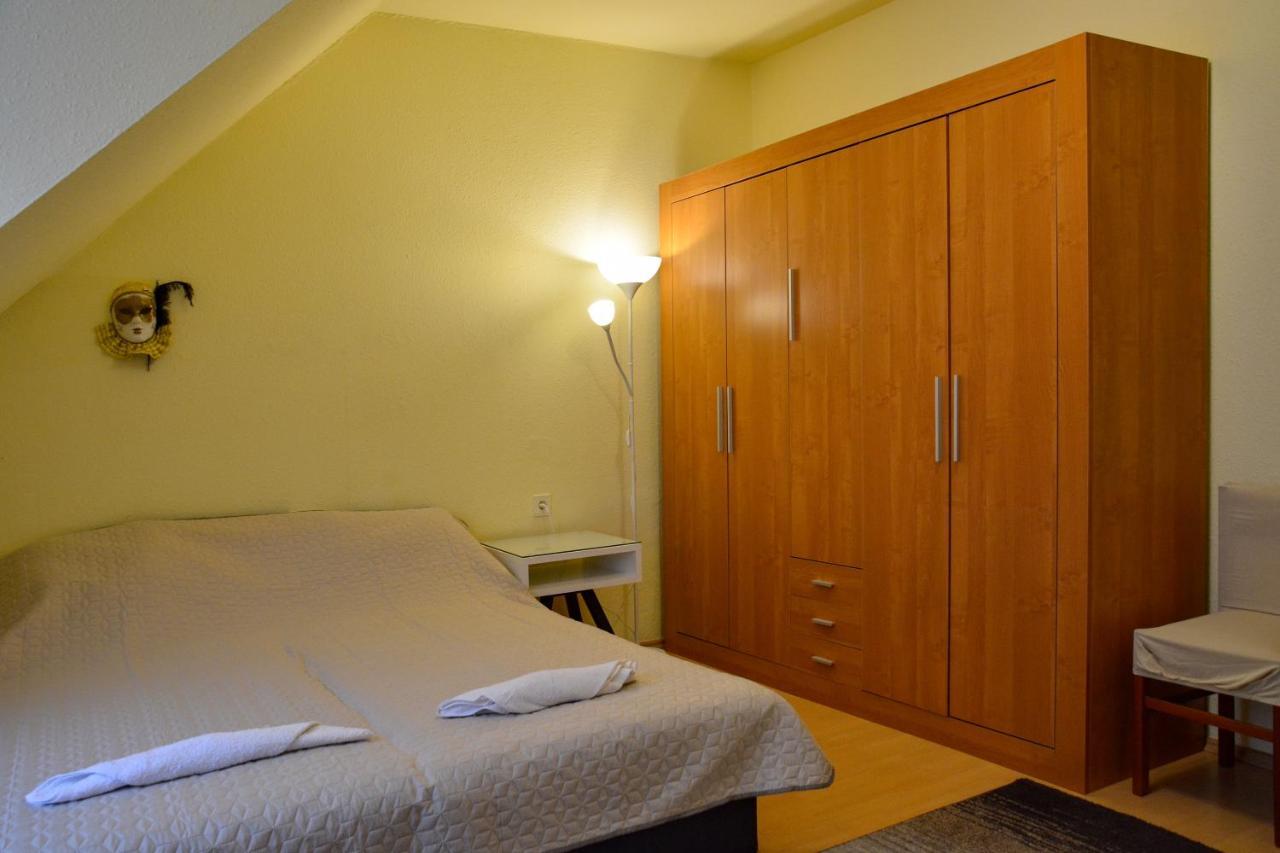 Afrodite Apartmanhaz Eger Exterior photo